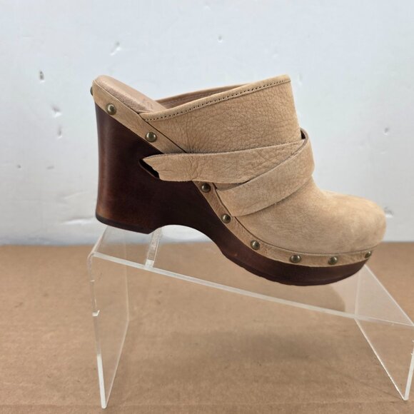 UGG Natalie Platform Wedge Clog Mules Tan Suede Sheepskin Lined Stud Women’s 7 - Picture 13 of 16